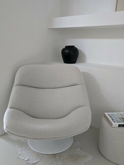 Artifort F557 Pierre Paulin fauteuil &ndash; beige boucl&eacute; &ndash; opnieuw gestoffeerd