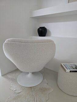 Artifort F557 Pierre Paulin fauteuil &ndash; beige boucl&eacute; &ndash; opnieuw gestoffeerd